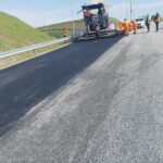 03_2025.05.21_DK9 km 1+200 Łącznica B km 0+200 widok od strony Południowej układanie SMA