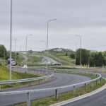 08_2025.05.22_DK9 km 1+400 widok od strony zachodniej z wiaduktu WD-5 na nowo wybudowaną Łącznicę do DK74
