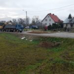 05_2025.11.28_DK9 km 1+400 widok od strony północnej na zjazdy przy rondzie DK9